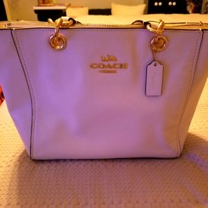 Like new medium Coach handbag